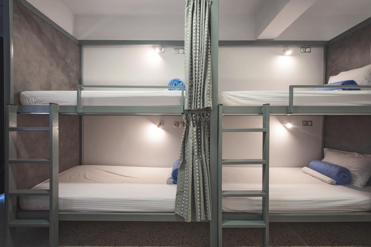 Bed 6-Bed Mixed Dormitory Room,695659176:JPEG